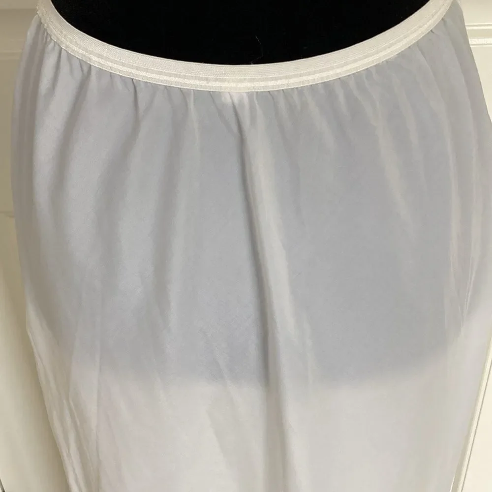 Vintage Womens 1/2 Slip L Creamy White Lace Trim‎ Feminine Girly Classic - Picture 7 of 8